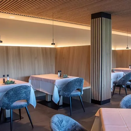 Feldthurnerhof Vinum-natur-relax Hotel 3*
